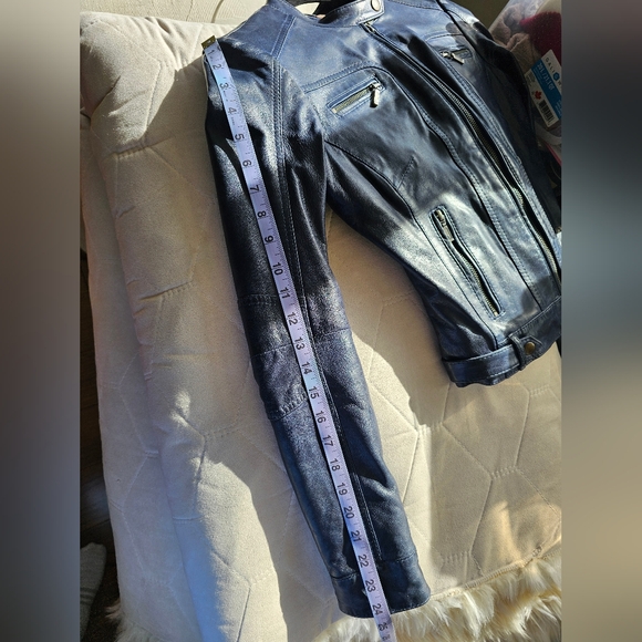 Danier Jacket - Picture 8 of 10